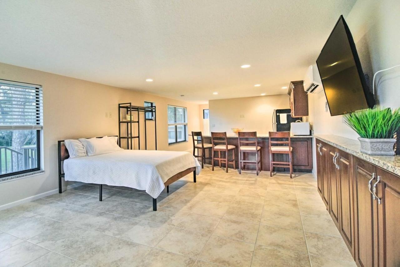 Sleek Largo Studio With Pond Less Than 7 Mi To Beach! מראה חיצוני תמונה